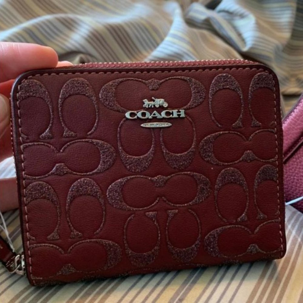 COACH Small Zip Around WALLET in WINE
